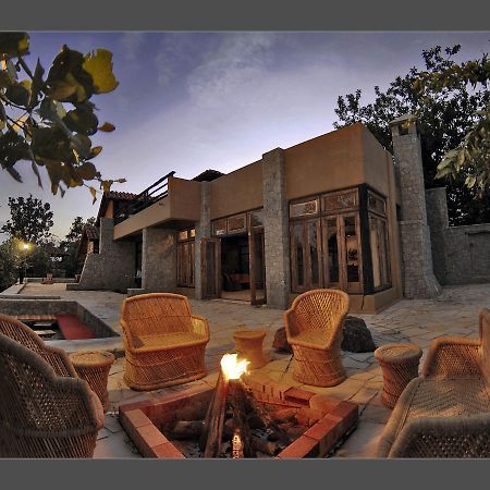 Kanha Earth Lodge Mandlā Zewnętrze zdjęcie
