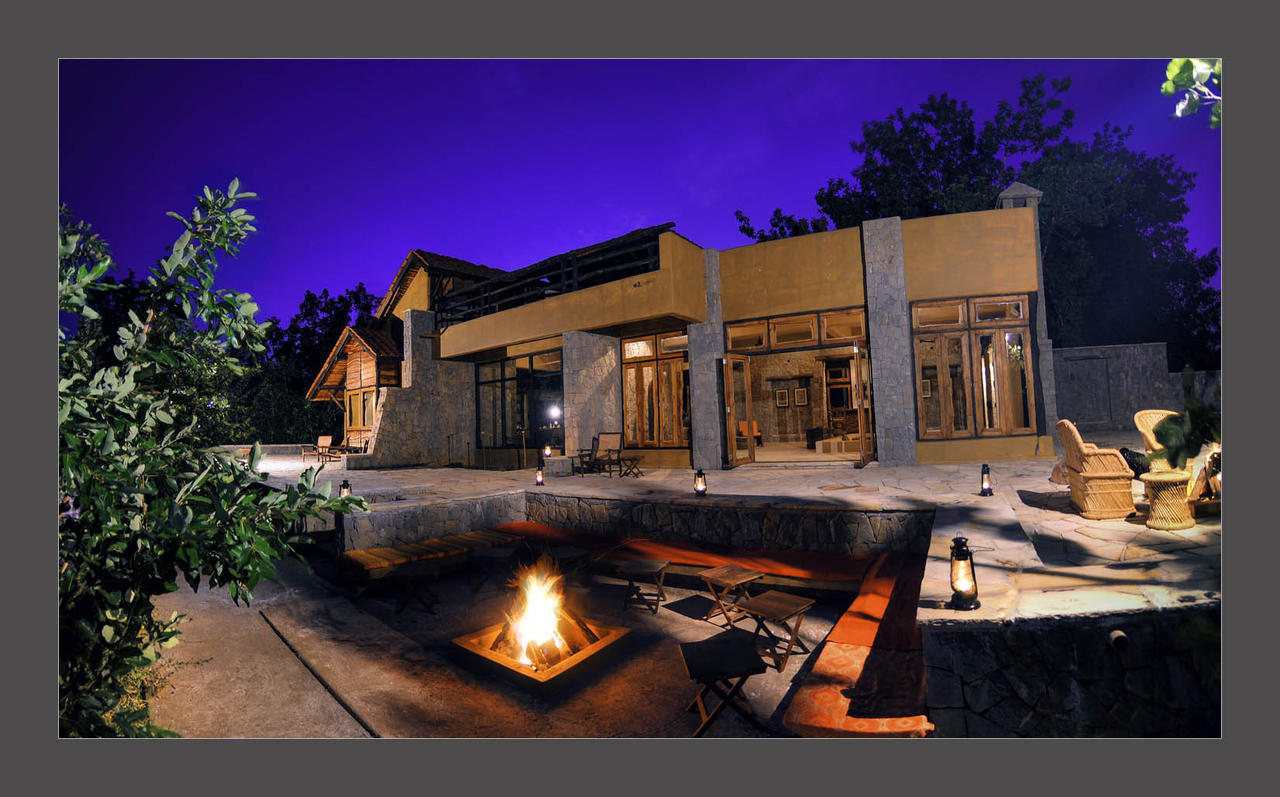 Kanha Earth Lodge Mandlā Zewnętrze zdjęcie