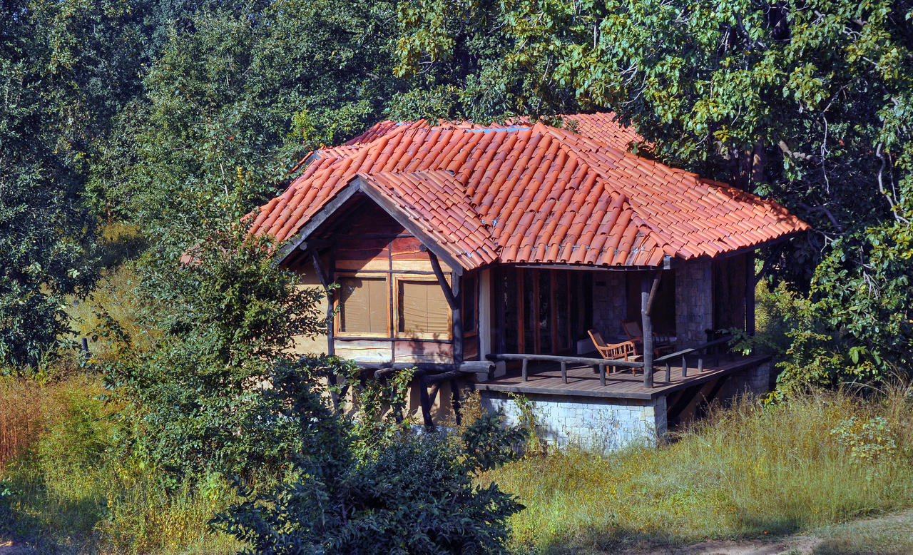 Kanha Earth Lodge Mandlā Zewnętrze zdjęcie